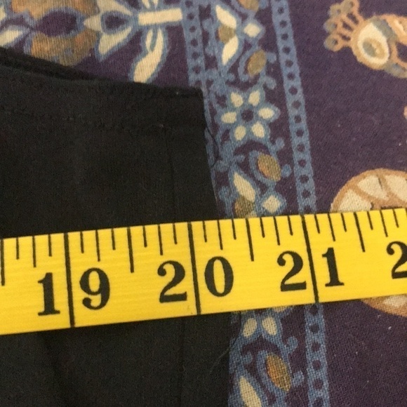 Croft & Barrow Women’s Black Tank XL Polyester Perfect layering piece EUC - Picture 6 of 8